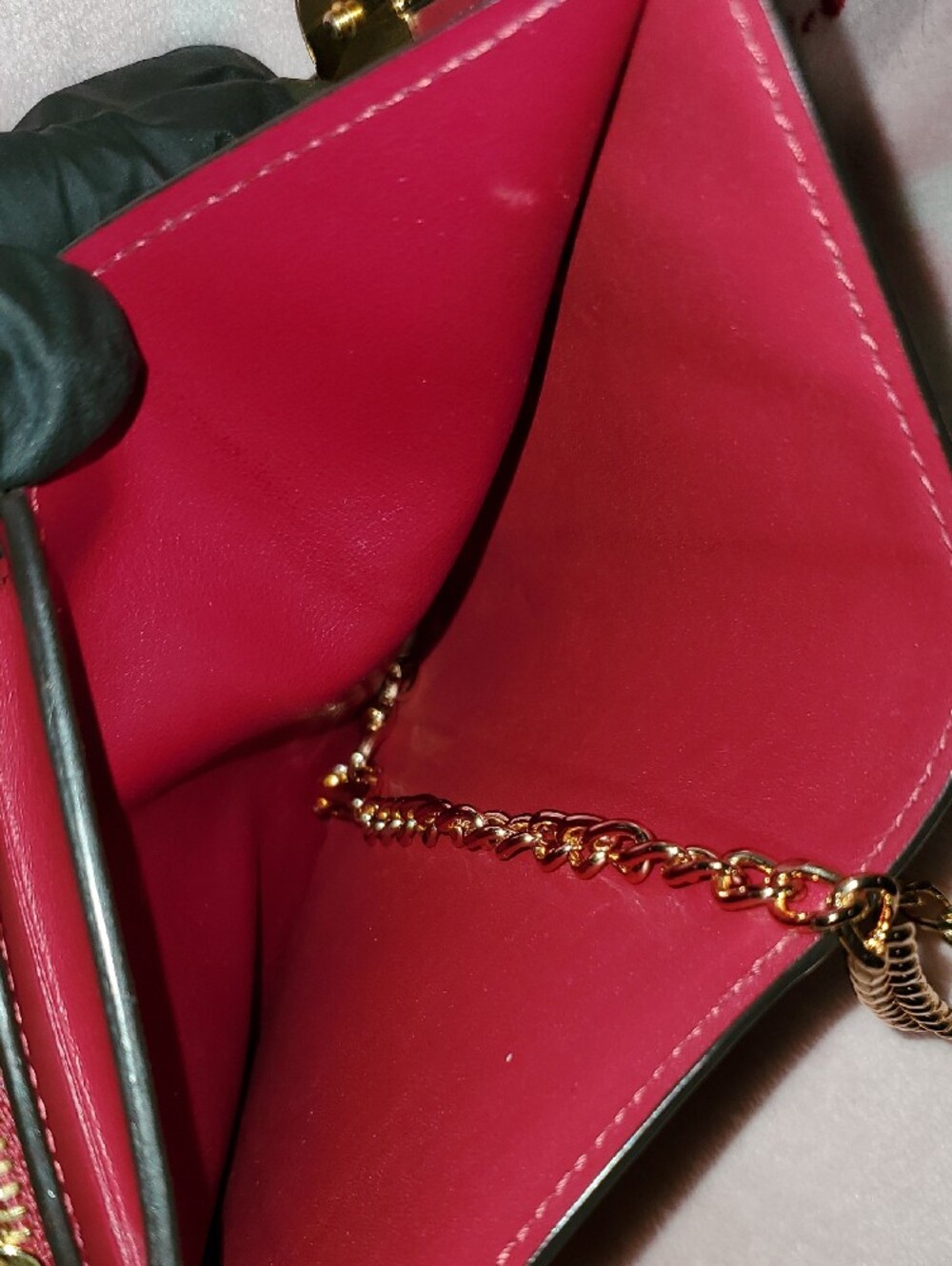 Louis Vuitton Monogram Crossbody Wallet with Gold Chain & Red Trim - Picture 14 of 17